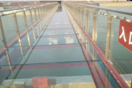 如何通過(guò)玻璃吊橋帶動(dòng)景區(qū)的二次消費(fèi)？